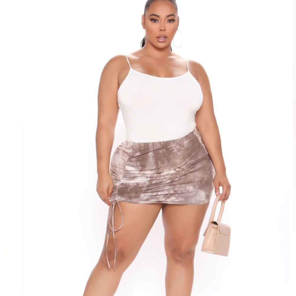 Ribbed mini skirt